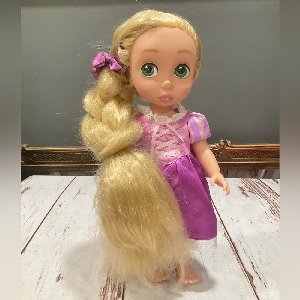 DISNEY ANIMATORS COLLECTION 16” RAPUNZEL DOLL FROM TANGLED